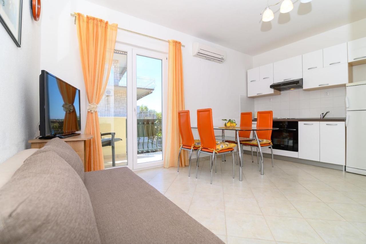 Apartments Vice Trogir Exterior foto