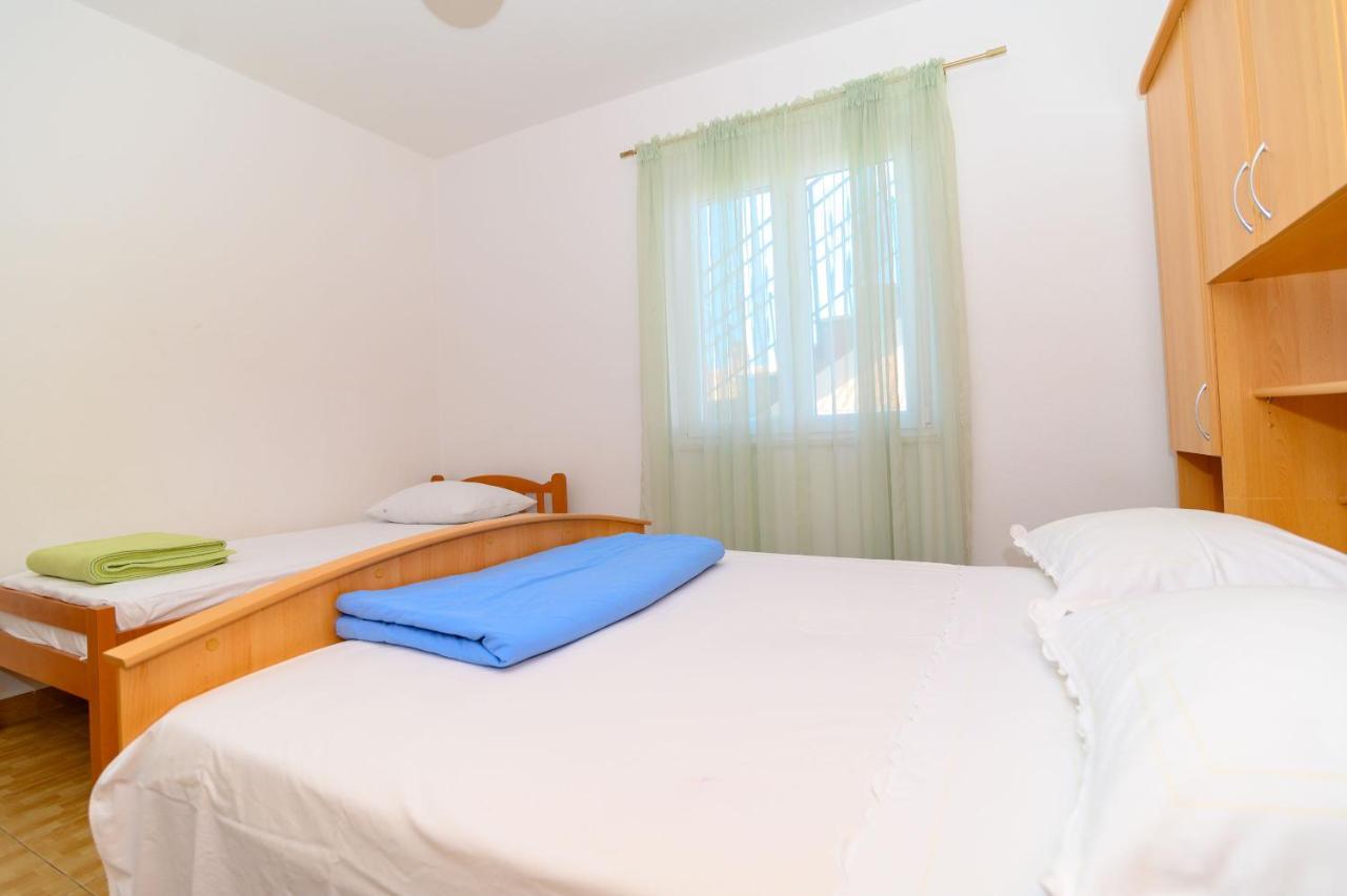 Apartments Vice Trogir Exterior foto