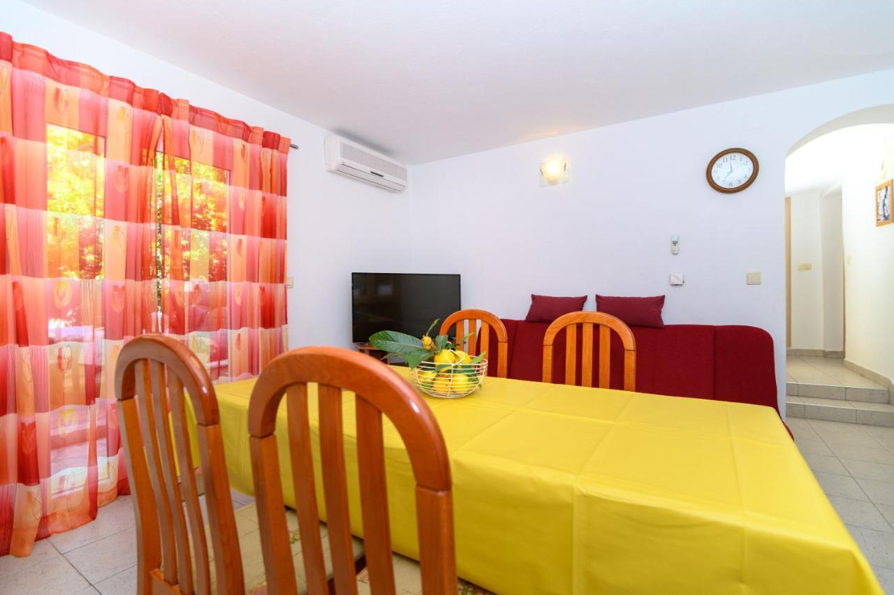 Apartments Vice Trogir Exterior foto