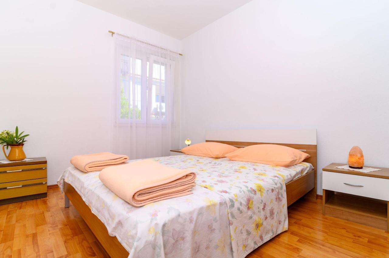 Apartments Vice Trogir Exterior foto